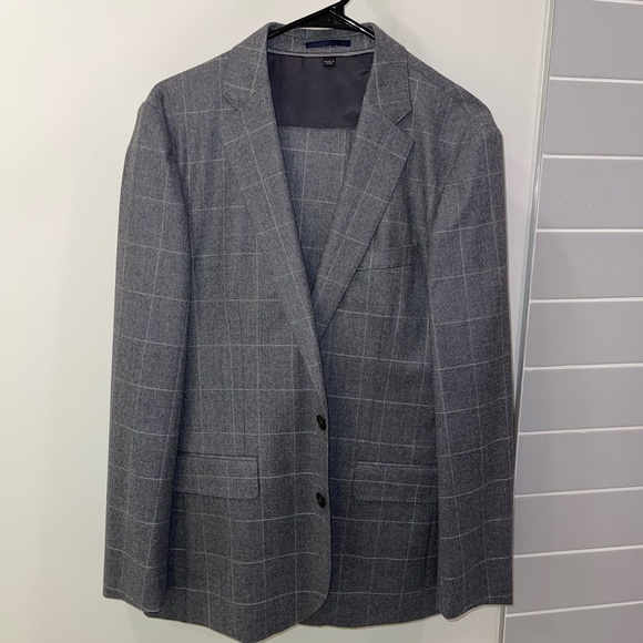New J. Crew Ludlow Slim Fit Suit in Italian Wool (Size: 38R and 31/32) - Picture 6 of 13